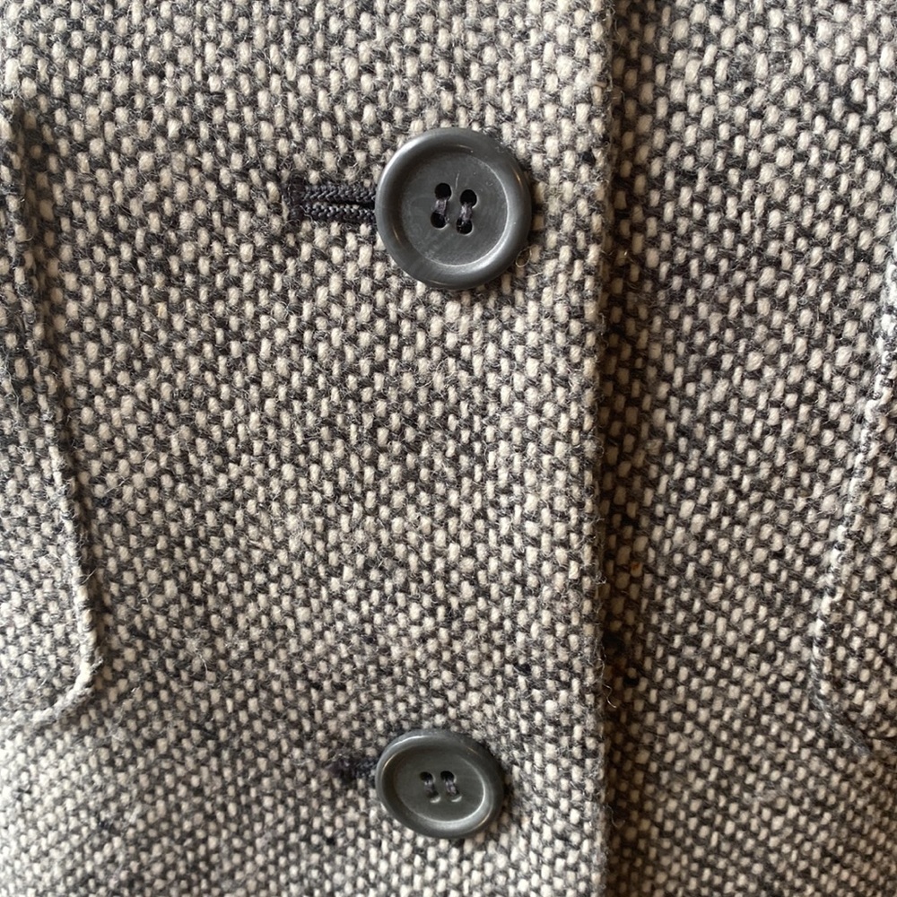 PRE-OWNED WOMEN’S SHORT TWEED JACKET - Picture 3 of 12
